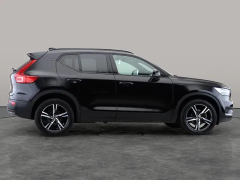 Thumbnail image for the Volvo XC40 2.0 B3 MHEV Plus    DCT