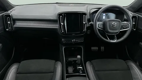 Thumbnail image for the Volvo XC40 2.0 B3 MHEV Plus    DCT