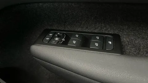 Thumbnail image for the Volvo XC40 2.0 B3 MHEV Plus    DCT