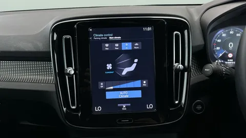 Thumbnail image for the Volvo XC40 2.0 B3 MHEV Plus    DCT