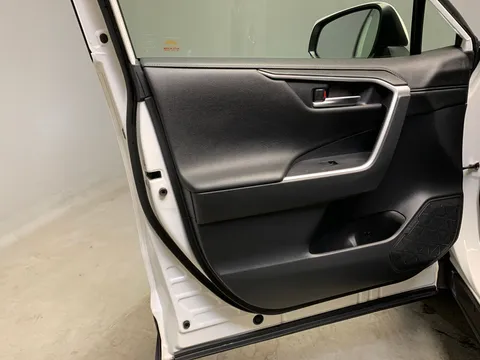 Thumbnail image for the Toyota RAV4 2.5 VVT-h GPF Icon    CVT