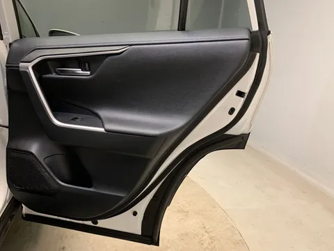 Thumbnail image for the Toyota RAV4 2.5 VVT-h GPF Icon    CVT