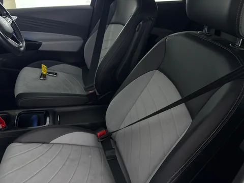 Thumbnail image for the Volkswagen Id.3 Pro Performance 58kWh Family