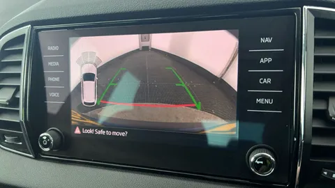 Thumbnail image for the Škoda Karoq 1.5 TSI ACT SE L