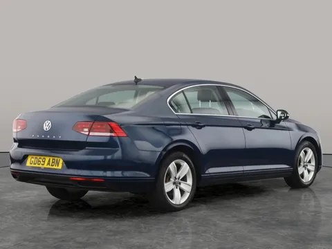 Thumbnail image for the Volkswagen Passat 2.0 TDI EVO SE Nav