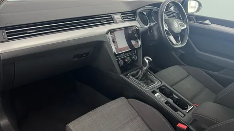 Thumbnail image for the Volkswagen Passat 2.0 TDI EVO SE Nav
