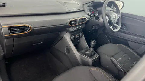 Thumbnail image for the Dacia Sandero Stepway 1.0 TCe Essential