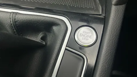 Thumbnail image for the Volkswagen Passat 2.0 TDI EVO SE Nav