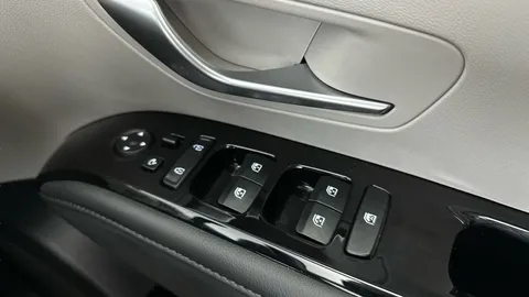 Thumbnail image for the Hyundai Tucson 1.6 T-GDi MHEV Ultimate    DCT