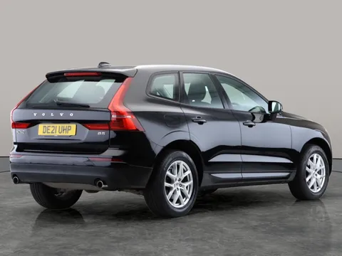 Thumbnail image for the Volvo XC60 2.0 B5 MHEV Momentum