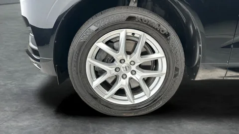 Thumbnail image for the Volvo XC60 2.0 B5 MHEV Momentum