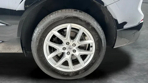 Thumbnail image for the Volvo XC60 2.0 B5 MHEV Momentum