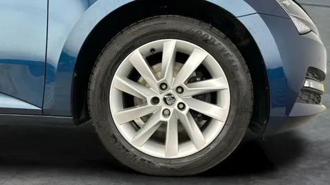 Thumbnail image for the Škoda Superb 2.0 TDI SE Technology   DSG