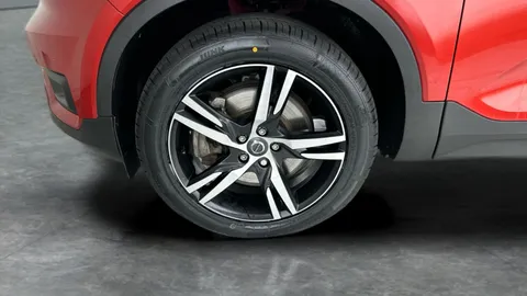 Thumbnail image for the Volvo XC40 1.5h T5 Twin Engine Recharge 10.7kWh R-Design   Plug-in