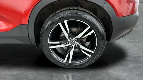 Thumbnail image for the Volvo XC40 1.5h T5 Twin Engine Recharge 10.7kWh R-Design   Plug-in
