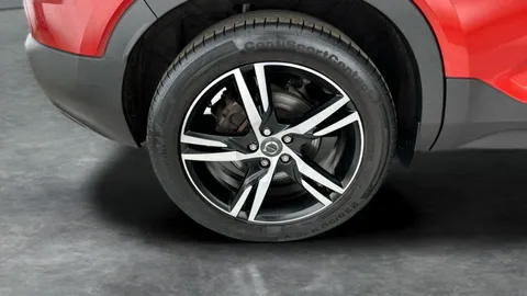 Thumbnail image for the Volvo XC40 1.5h T5 Twin Engine Recharge 10.7kWh R-Design   Plug-in