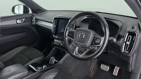 Thumbnail image for the Volvo XC40 1.5h T5 Twin Engine Recharge 10.7kWh R-Design   Plug-in