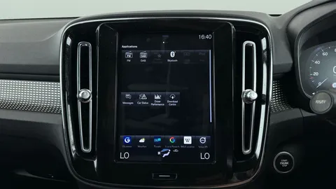 Thumbnail image for the Volvo XC40 1.5h T5 Twin Engine Recharge 10.7kWh R-Design   Plug-in