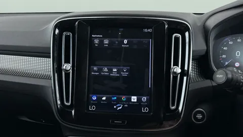 Thumbnail image for the Volvo XC40 1.5h T5 Twin Engine Recharge 10.7kWh R-Design   Plug-in