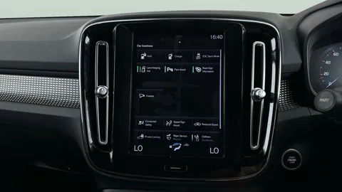 Thumbnail image for the Volvo XC40 1.5h T5 Twin Engine Recharge 10.7kWh R-Design   Plug-in