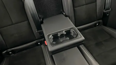 Thumbnail image for the Volvo XC40 1.5h T5 Twin Engine Recharge 10.7kWh R-Design   Plug-in