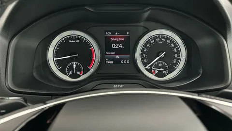 Thumbnail image for the Škoda Karoq 1.5 TSI ACT SportLine   DSG