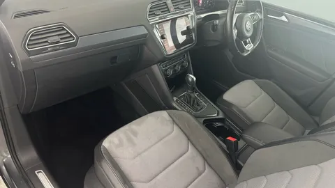 Thumbnail image for the Volkswagen Tiguan 1.5 TSI EVO R-Line Tech   DSG