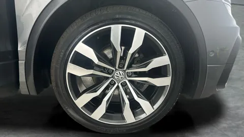 Thumbnail image for the Volkswagen Tiguan 1.5 TSI EVO R-Line Tech   DSG