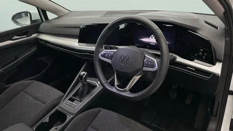 Thumbnail image for the Volkswagen Golf 1.5 TSI Life