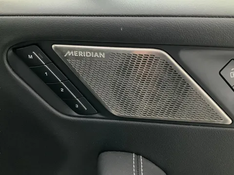 Thumbnail image for the Jaguar I-Pace 400 90kWh R-Dynamic SE Black   4WD