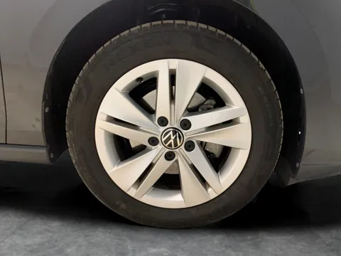Thumbnail image for the Volkswagen Golf 1.5 TSI Life