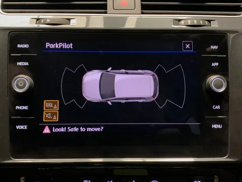 Thumbnail image for the Volkswagen E-Golf 35.8kWh e-Golf