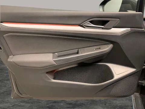 Thumbnail image for the Volkswagen Golf 1.5 TSI Life