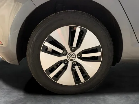 Thumbnail image for the Volkswagen E-Golf 35.8kWh e-Golf
