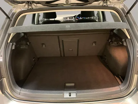Thumbnail image for the Volkswagen E-Golf 35.8kWh e-Golf