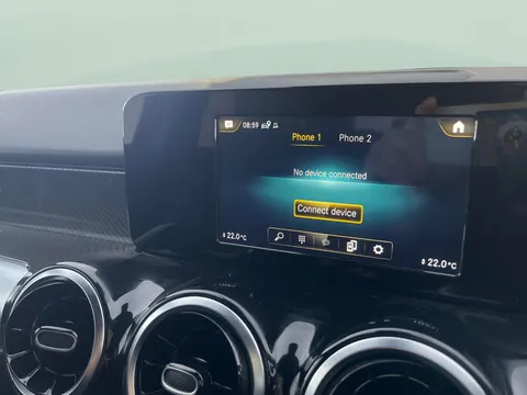 Thumbnail image for the Mercedes-Benz Glb 2.0 GLB220d AMG Line   8G-DCT 4MATIC