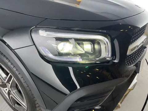 Thumbnail image for the Mercedes-Benz Glb 2.0 GLB220d AMG Line   8G-DCT 4MATIC