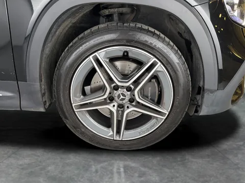 Thumbnail image for the Mercedes-Benz Glb 2.0 GLB220d AMG Line   8G-DCT 4MATIC