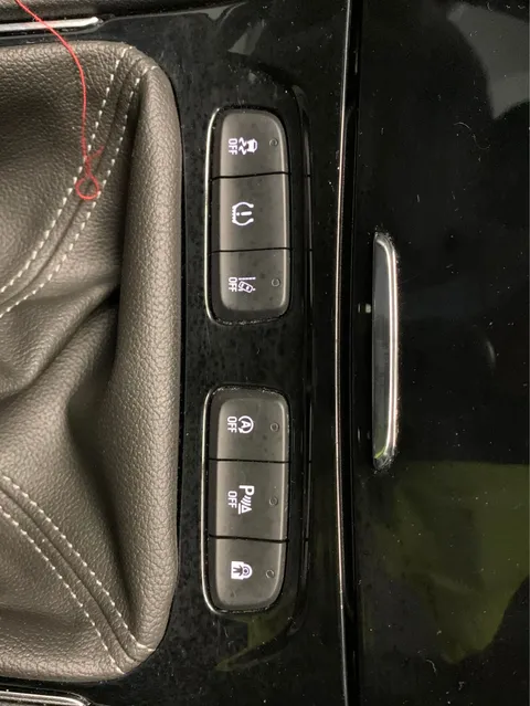 Thumbnail image for the Vauxhall Grandland X 1.2 Turbo SE Premium