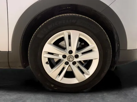 Thumbnail image for the Vauxhall Grandland X 1.2 Turbo SE Premium