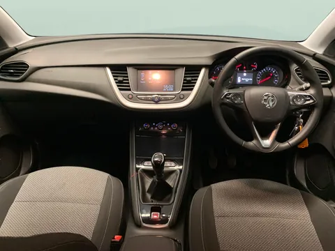 Thumbnail image for the Vauxhall Grandland X 1.2 Turbo SE Premium