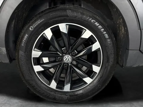 Thumbnail image for the Volkswagen T-Cross 1.0 TSI S