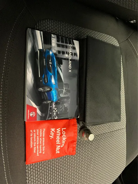 Thumbnail image for the Vauxhall Grandland X 1.2 Turbo SE Premium