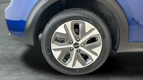 Thumbnail image for the Kia Niro 39kWh 2