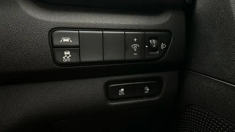 Thumbnail image for the Kia Niro 39kWh 2