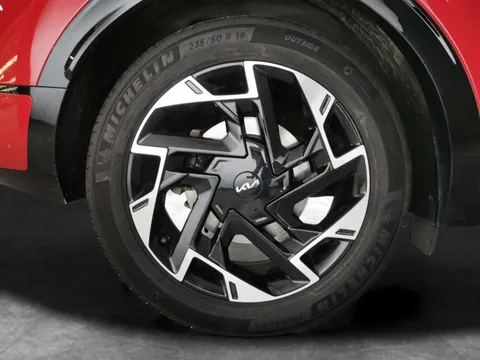 Thumbnail image for the Kia Sportage 1.6 T-GDi MHEV GT-Line S    DCT AWD