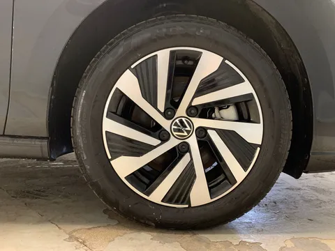 Thumbnail image for the Volkswagen Golf 1.4 TSI 13kWh Style   Plug-in  DSG