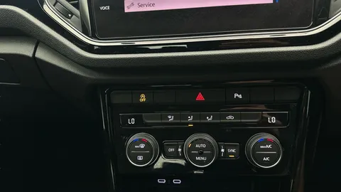 Thumbnail image for the Volkswagen T-Roc 1.5 TSI EVO Black Edition   DSG