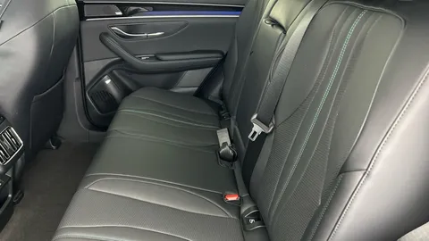 Thumbnail image for the Byd Seal U 1.5 DM-i 26.6kWh Comfort   Plug-in  CVT