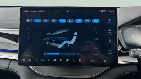 Thumbnail image for the Byd Seal U 1.5 DM-i 26.6kWh Comfort   Plug-in  CVT